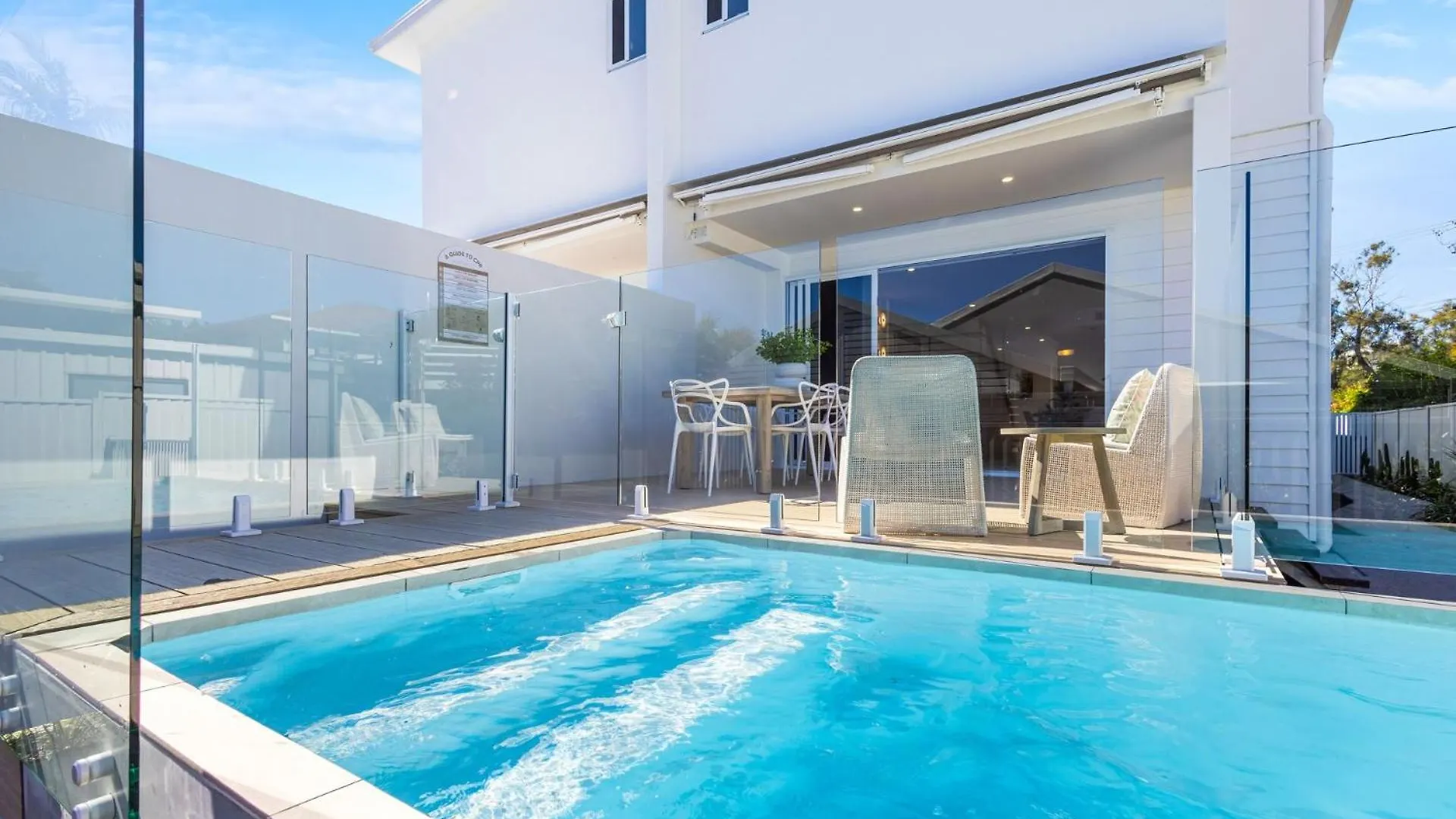 Key West Beach House Coolum Beach Austrália